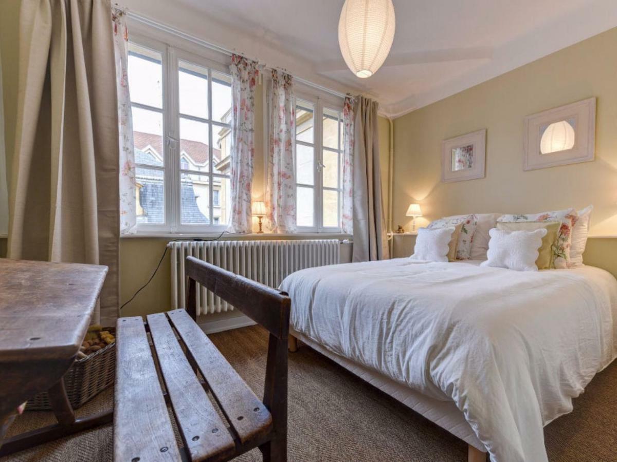 H-Bnb - Les Meubles Du 1 Bed and Breakfast Metz Værelse billede